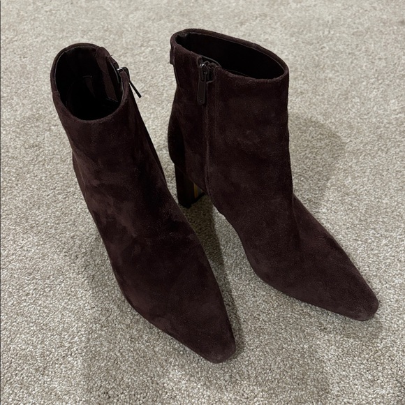 Sam Edelman 6 brown suede booty 2 3/4” heel. - Picture 2 of 6